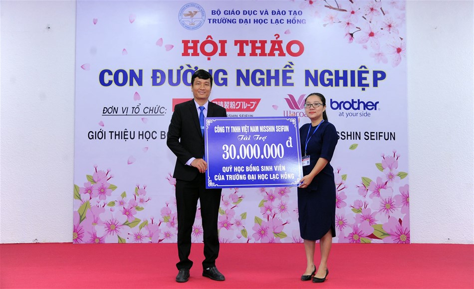 Cần không những người tiếp lửa ở trường đại học?